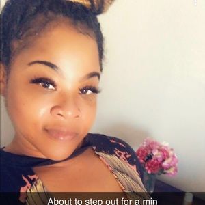 Meet your Posher, Candice